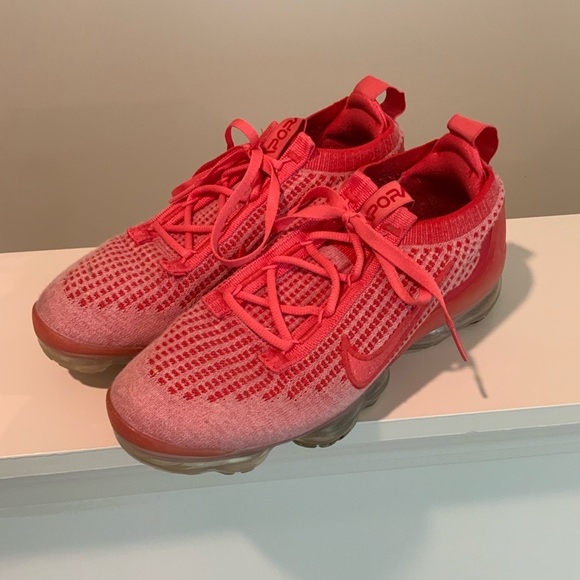 Nike Shoes - Nike Air Vapormax 2021 Flyknit red women’s size 7.5